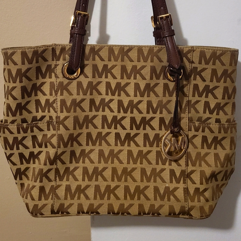 Michael Kors shoulder bag
